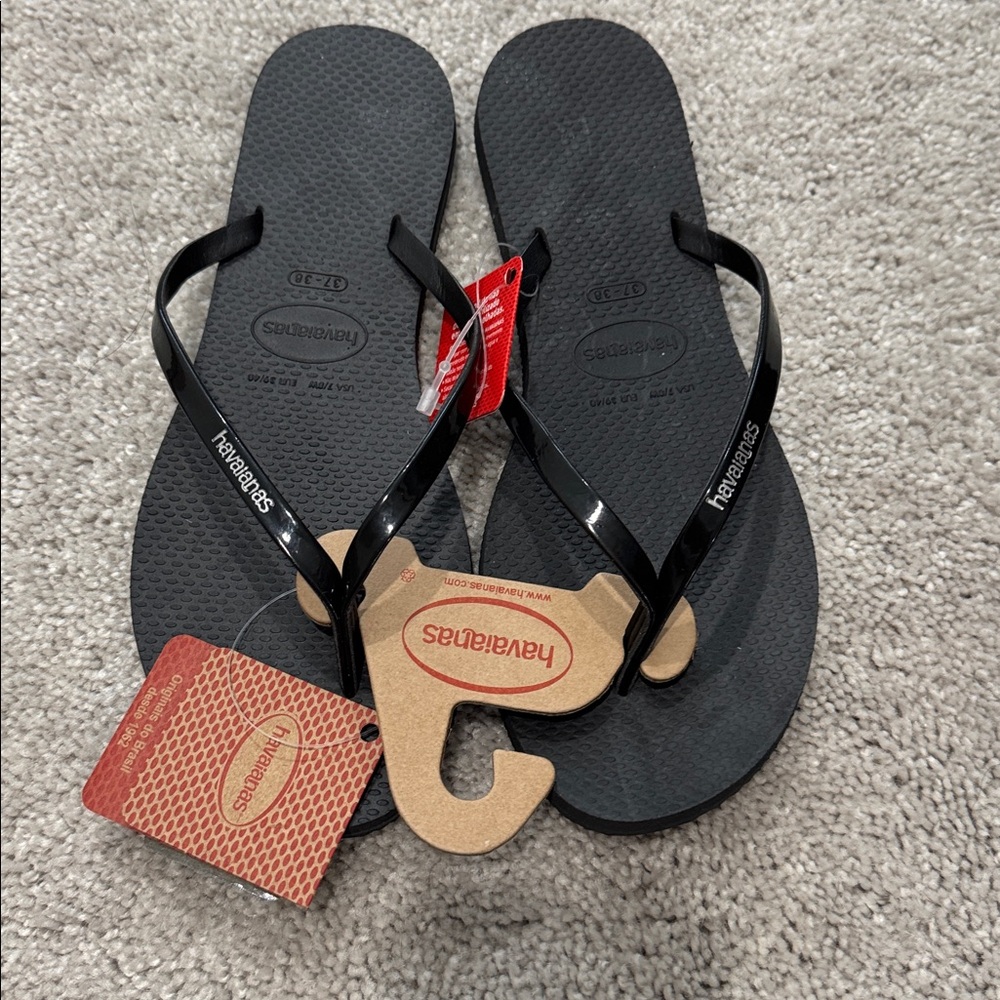 Havaianas Women’s Slim Flip Flops in Black - Picture 2 of 5